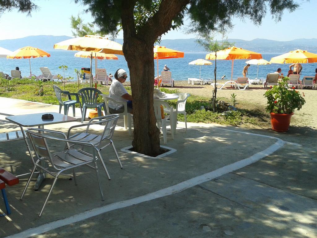 Akrogiali Beach Rooms Amarynthos Luaran gambar