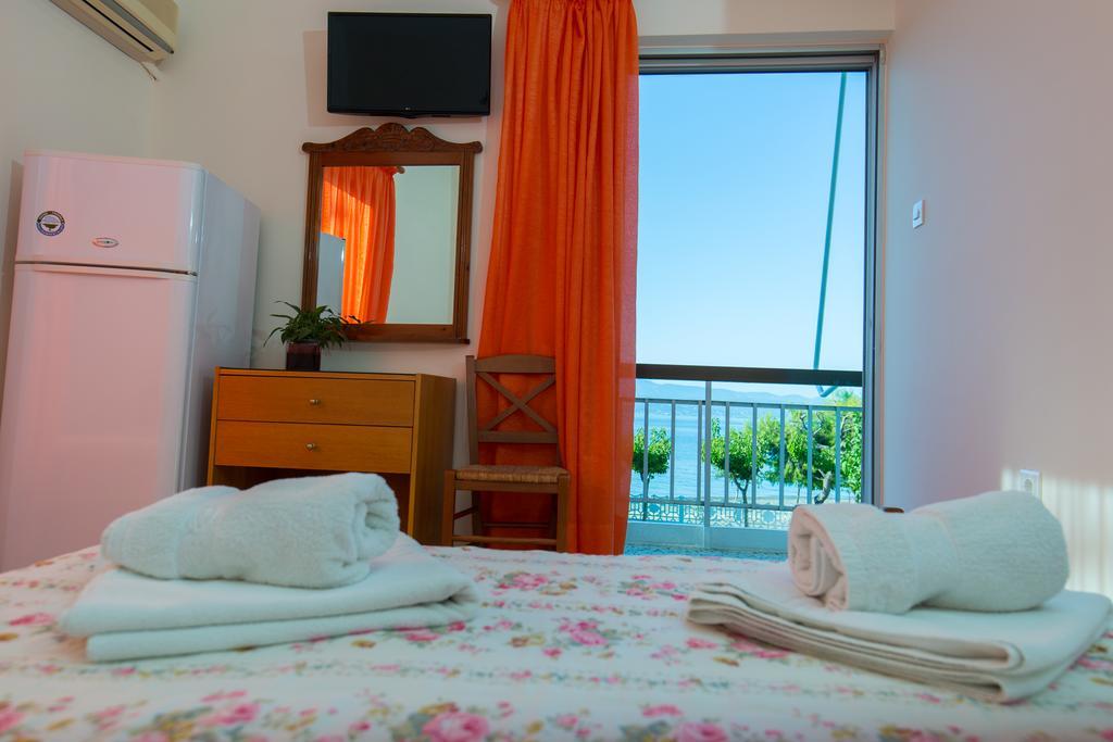 Akrogiali Beach Rooms Amarynthos Luaran gambar